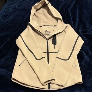 Alphalete men’s tech sweater